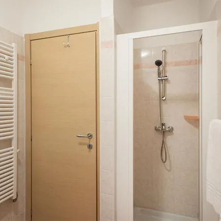 Casa Varone 46, Swimming Pool And Bbq Apartment *