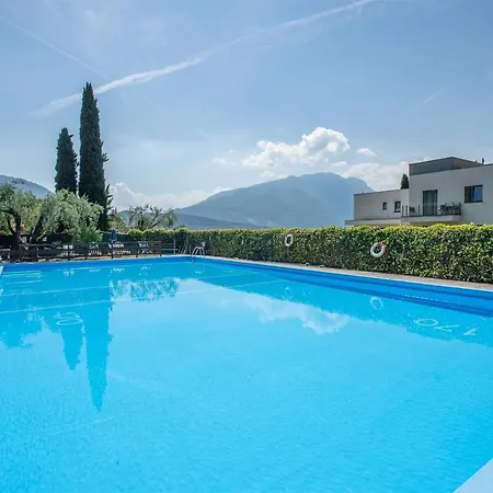 Casa Varone 46, Swimming Pool And Bbq Apartment